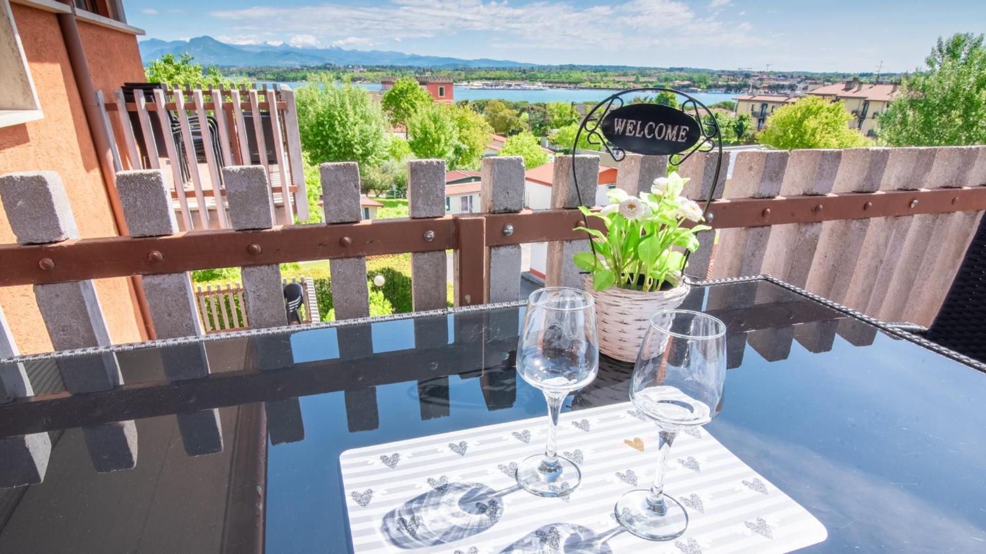 Appartamento Peschiera Peschiera del Garda Zewnętrze zdjęcie